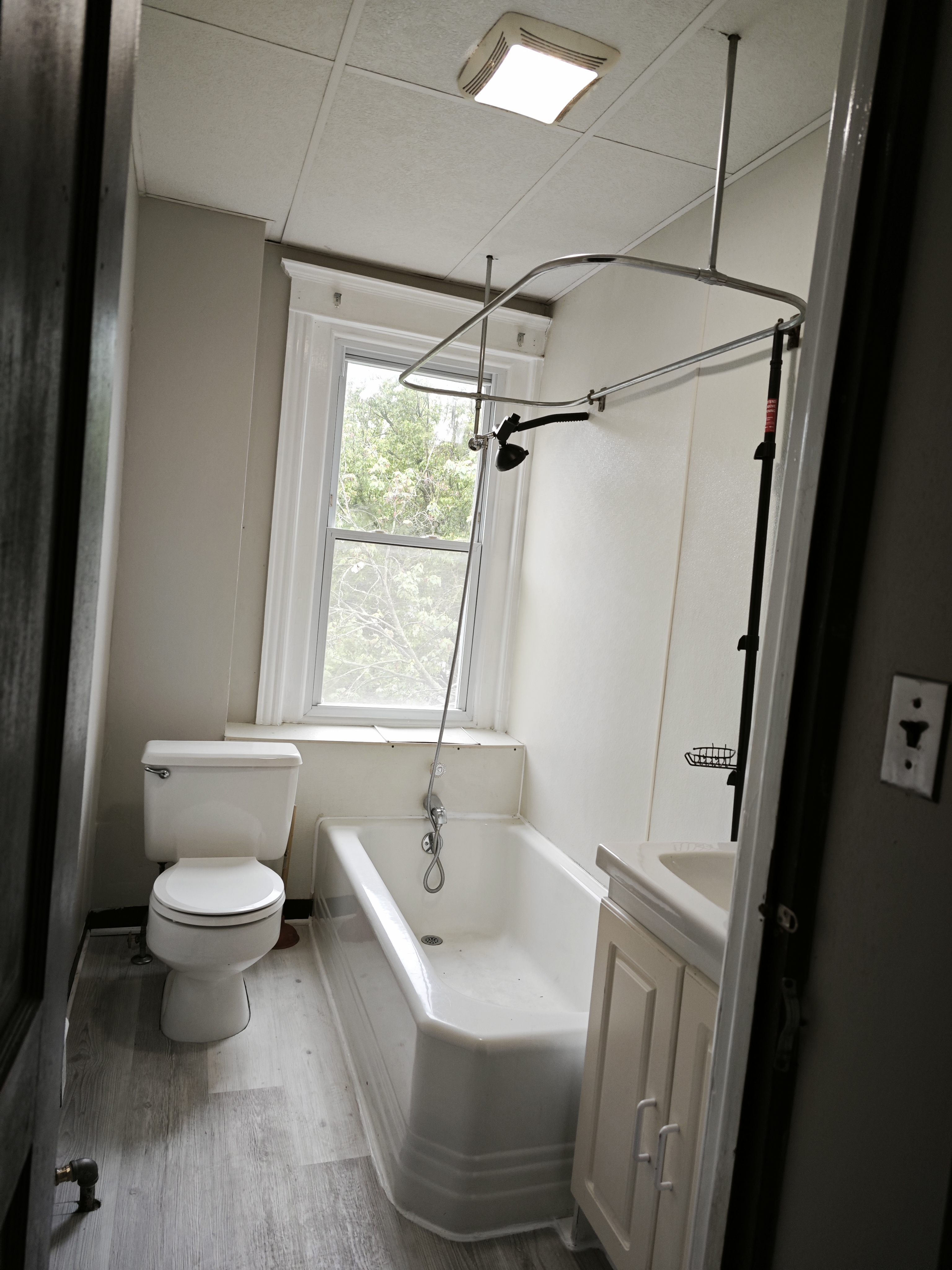 🏠 Newly Refinished 2BR + Attic Home on Atlantic St – Move-In Ready!