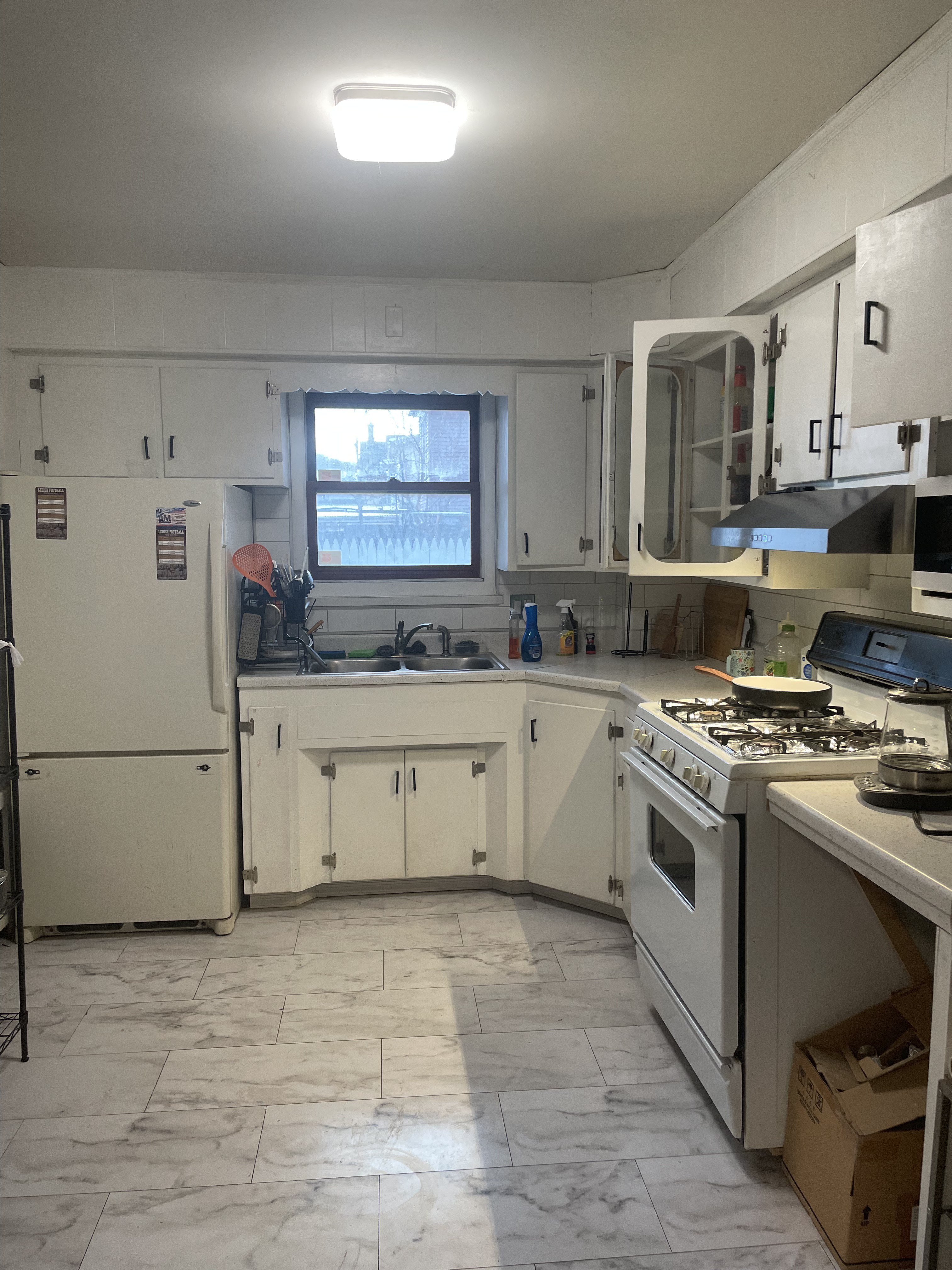 🏠 Spring 26' House: Vine St, Furnished 4BR, Great Location (Available ASAP)