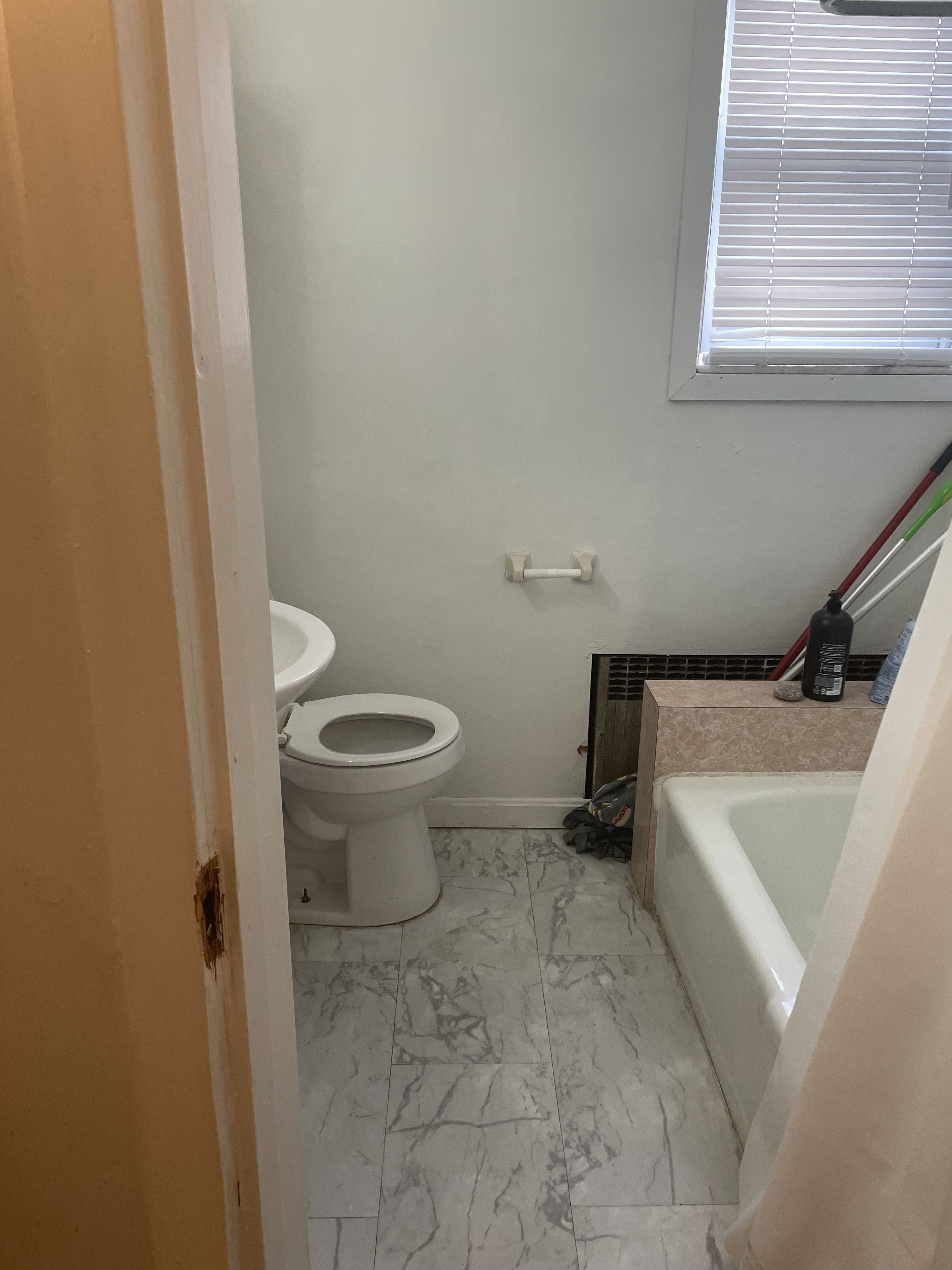 🏠 Spring 26' House: Vine St, Furnished 4BR, Great Location (Available ASAP)