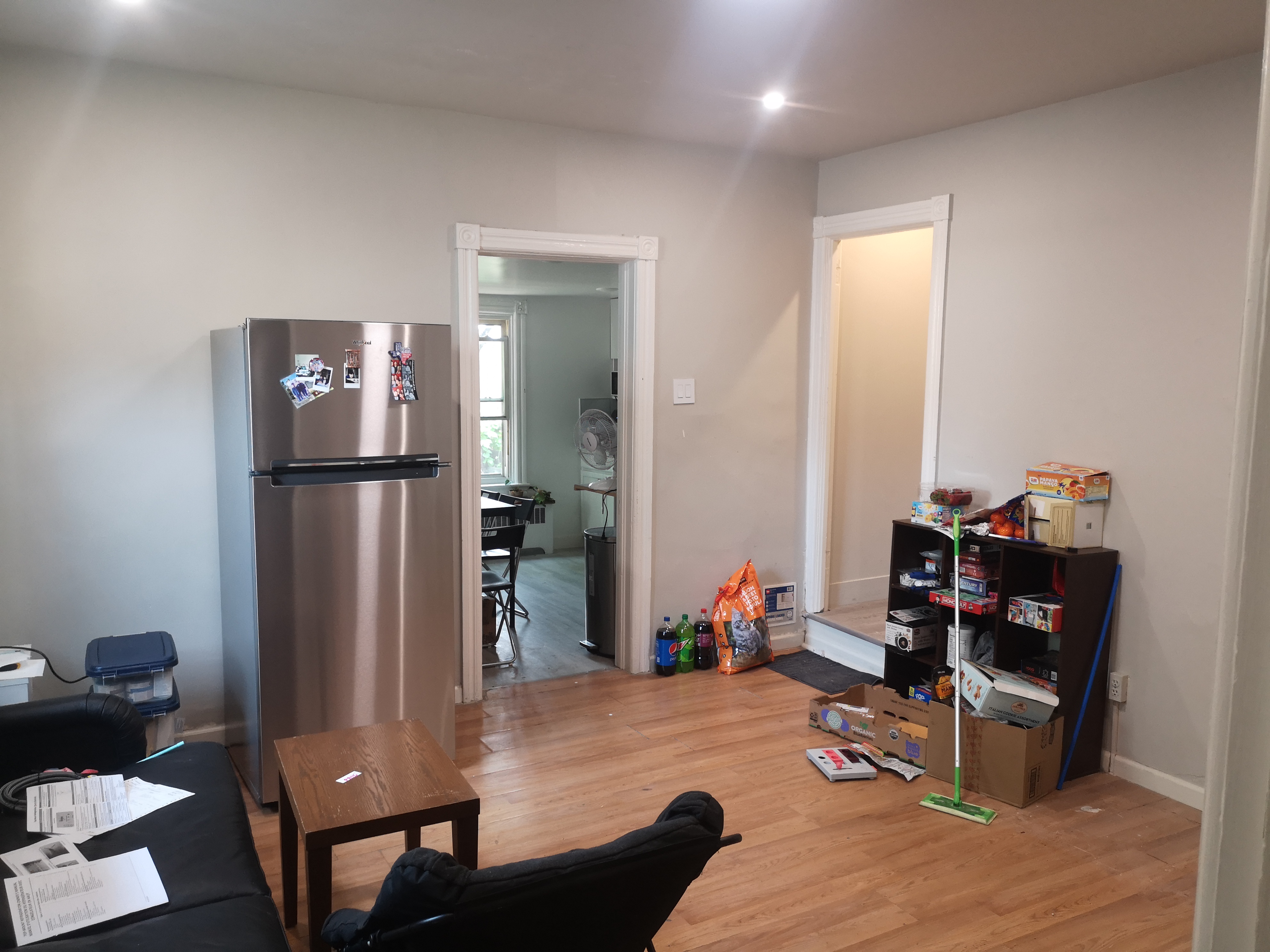 🏠 Renovated 5BR/2BA Home on E Morton – Rent by Room or as a Group!